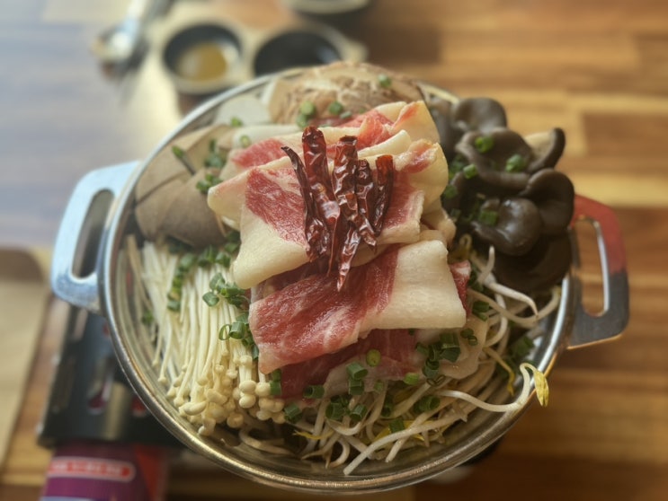 [홍대술집 연남동 이자카야] 분위기 좋은 안주맛집 이자카야 '모츠모츠'