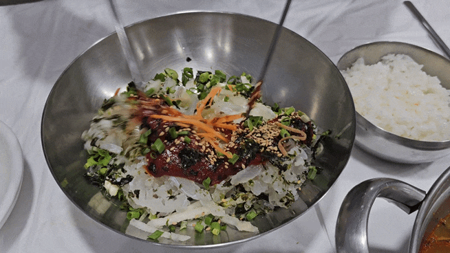  포항 현지인 픽 중앙동 전통 고추장 물회 맛집 '포항특미물회' 후기