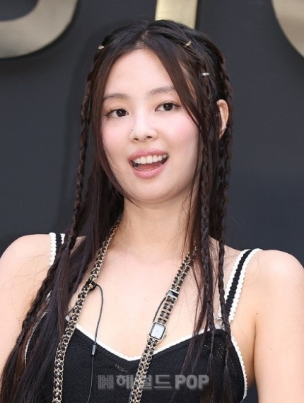 블랙핑크 제니 미국 드라마 데뷔작 디<b>아이돌</b>로 <b>에미상 후보</b>