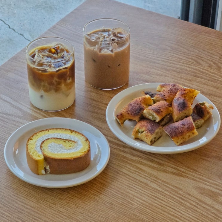  양평 카페 | 쉐즈롤 - 블루리본 11년 등재된 롤케이크 맛집 양평 디저트 맛집