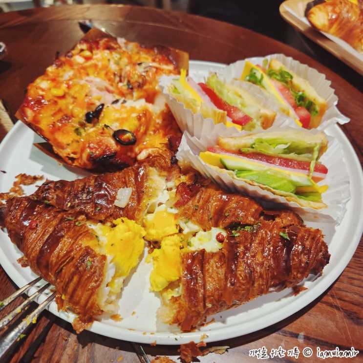 하노이 파바 스타일의 베이커리 브레드 팩토리(bread factory) 하노이 파바 스타일의 베이커리 브레드 팩토리(bread factory)