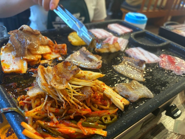  냉동삼겹살을 판매하는 단관택지 옛날삼겹살 방문하다