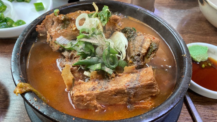  강릉[주문진,영진,연곡] 뼈다귀해장국 은 역시 행운해장국!!