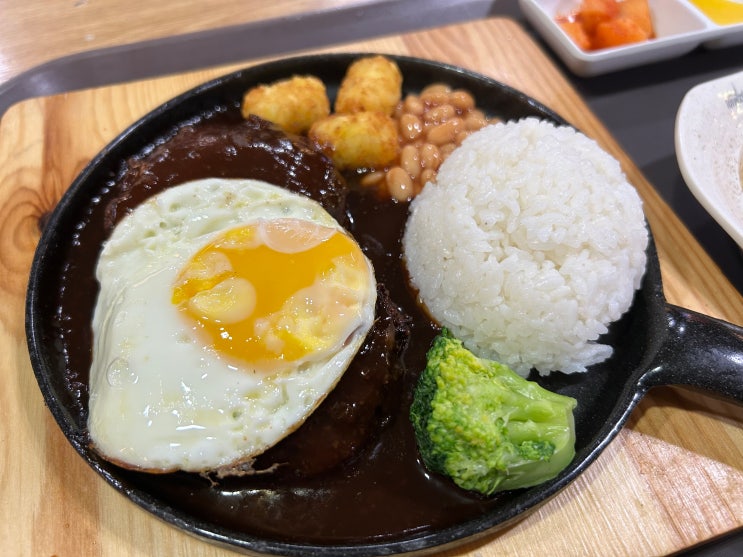  서울 성동구 왕십리역 푸드코트 <101번지 남산돈까스 왕십리민자역사점> (철판함박스테이크, 남산쫄면)