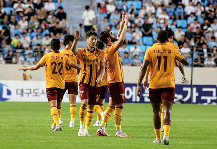 올 시즌 3번째 달빛 더비… <b>광주</b>FC, <b>대구</b>FC에 1대 0 <b>승리</b>