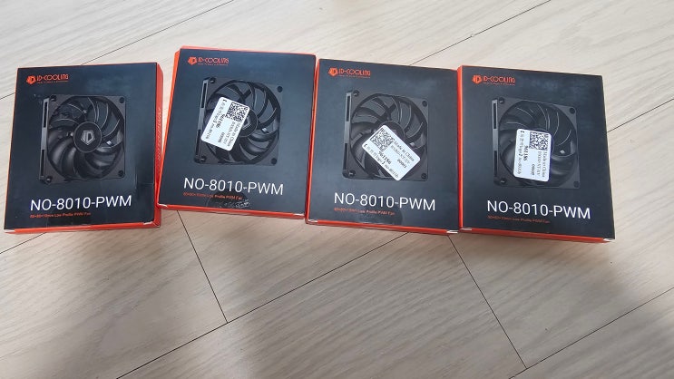  ID-COOLING 80mm 15T PC팬 장착