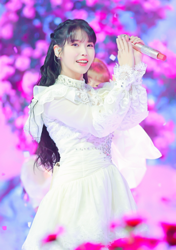 <b>아이유</b>가 <b>표절</b>했다 무고하더니... 주인공 정체 손해<b>배상</b> 소송