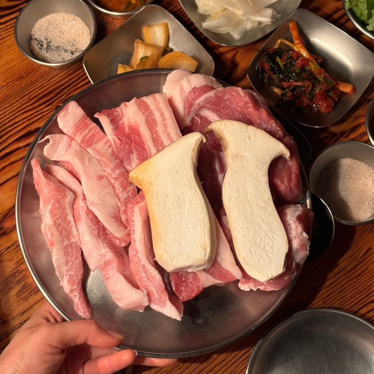  종각 맛집 고기꾼김춘배 고기집 회식 장소로 추천