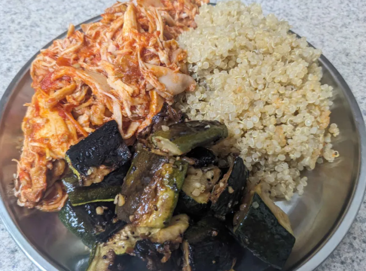  퀴노아로 밥 대체하기
