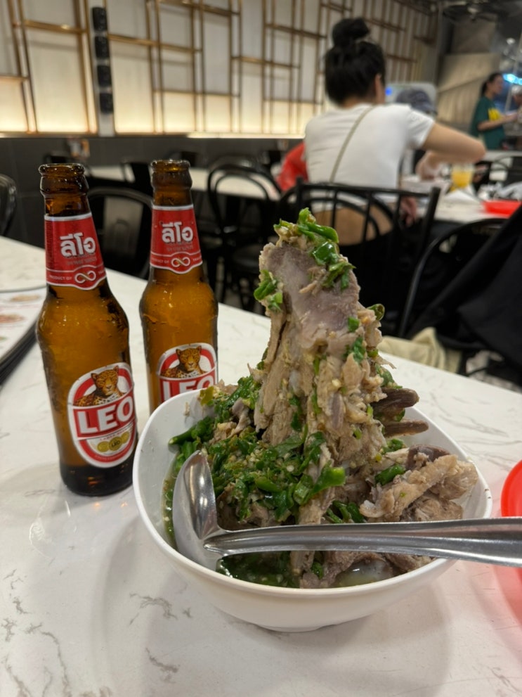  태국 방콕 쩟페어야시장 랭쌥 새우파타이 맛집 가는법까지