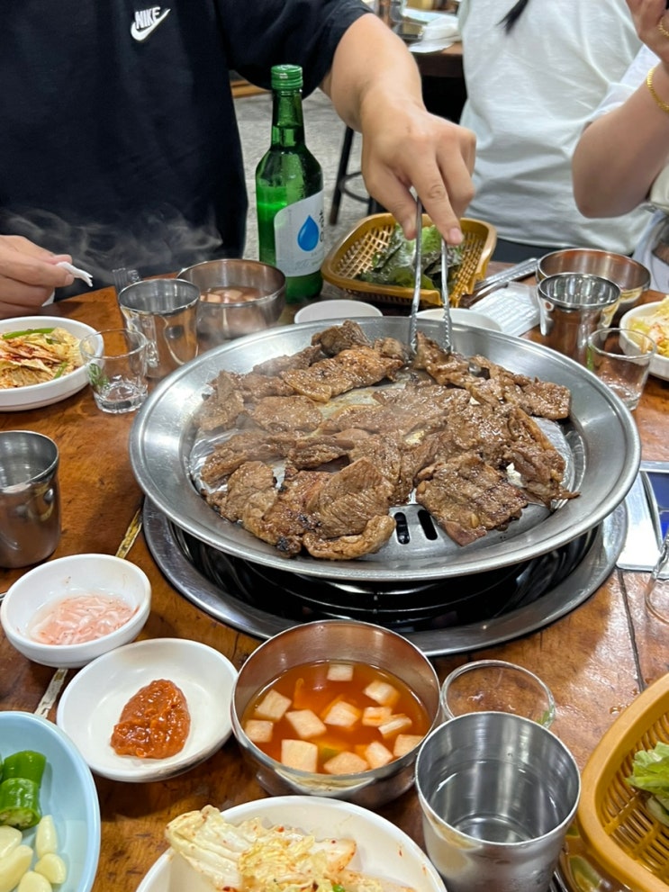 부산 범내골 노포맛집 다구워서 나오는 돼지갈비맛집 골목집 부산 범내골 노포맛집 다구워서 나오는 돼지갈비맛집 골목집