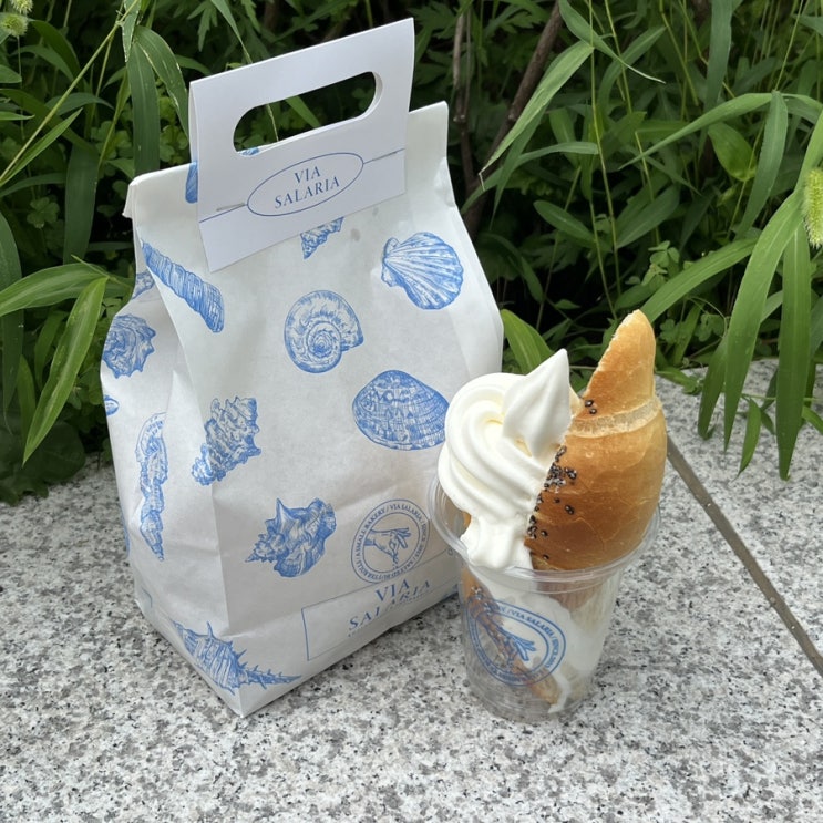  강남역 소금빵 맛집 추천 비아살라리아