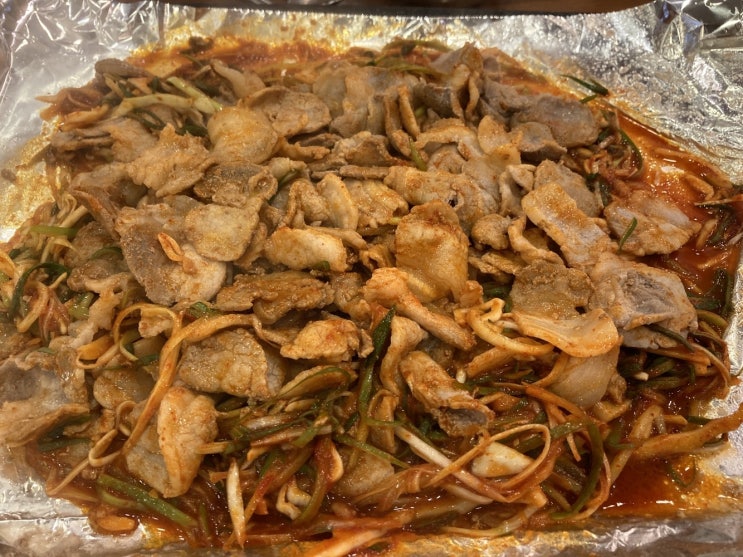  3대천왕도 인정한 그 맛! 청주시 우암동 맛집 '봉용불고기' 대패삼겹살과 파절이