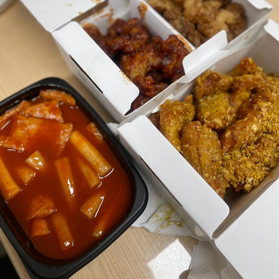 교촌치킨 신수점 사진 2