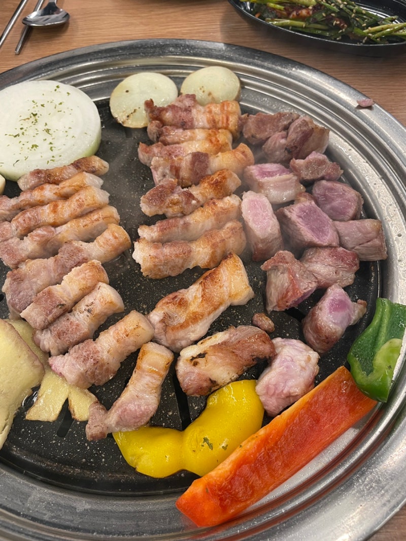 군산 수송동 삼겹살 목살 맛집 | 항아리 군산본점