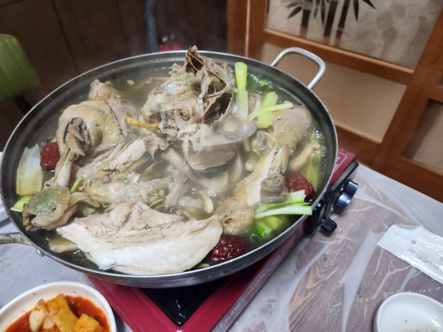 진흥옻닭 사진 4