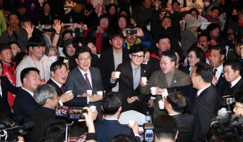 <b>한동훈</b> 당대표 ㆍ비서실장 박정하 임명, <b>사무총장에</b> 이양수... 