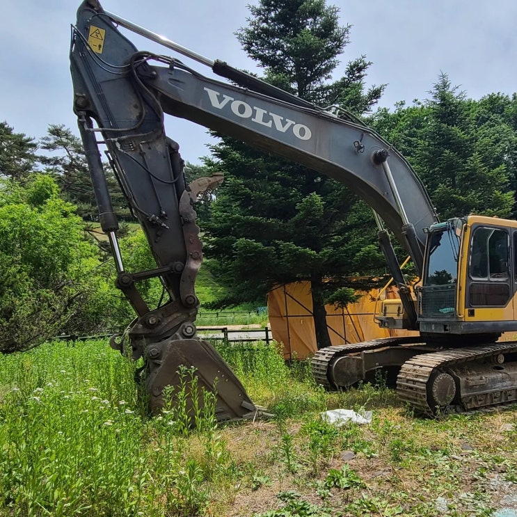 볼보 EC290B 2009년식 2500만원 판매합니다. 볼보 EC290B 2009년식 2500만원 판매합니다.
