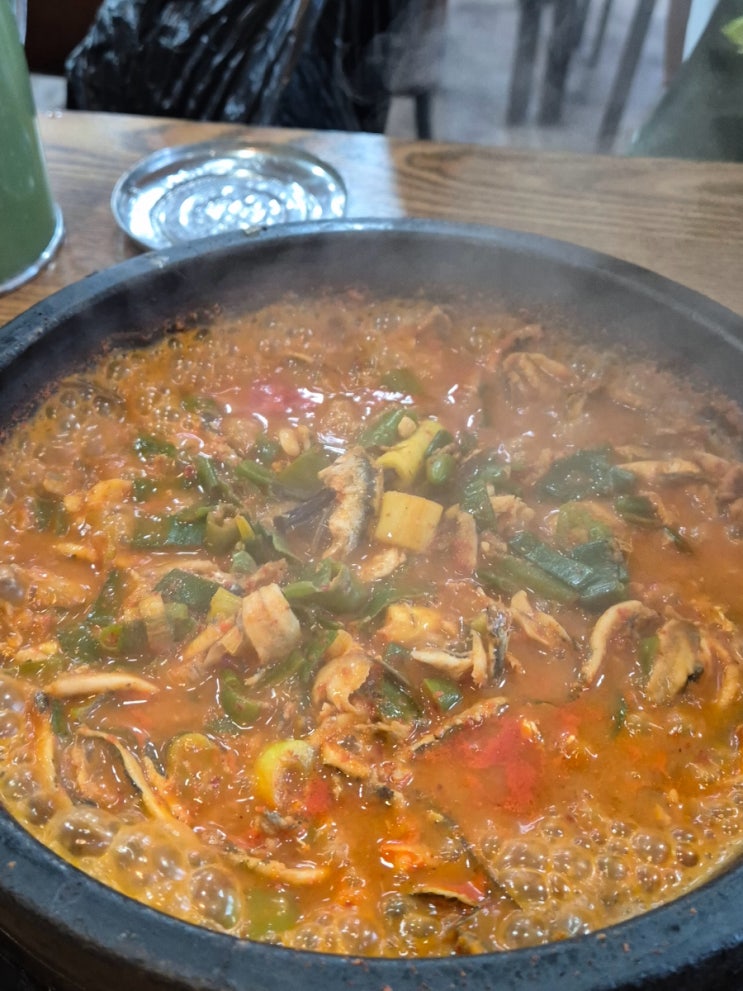  장유 현지인맛집 멸치쌈밥 전문점 봄내 평일 웨이팅 후기