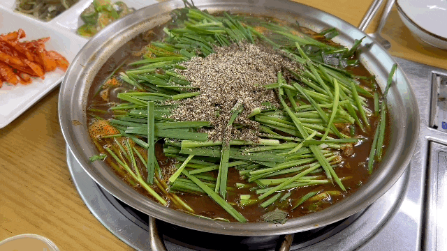  양양 현지인 맛집 보양하기 좋은 염소탕 염소전골 시골마당 1호점
