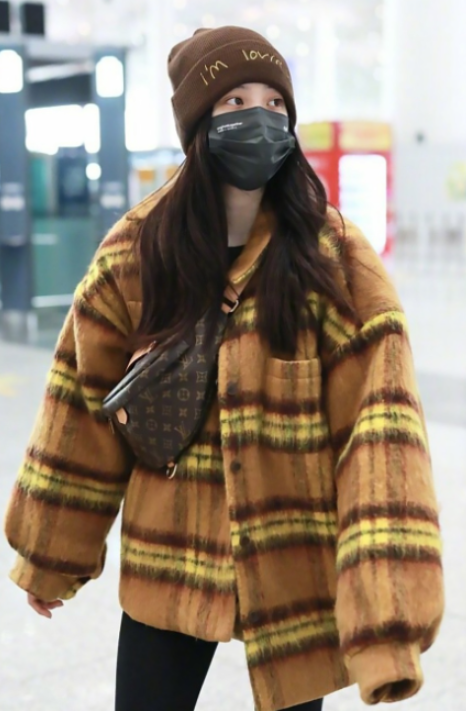  루이비통 모노그램 범백 / 디스커버리 범백 남성 여성 여행용 필수아이템 데일리백