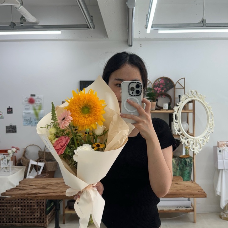  석촌역 꽃집 엔엔엔플라워 송리단길 풍성한 꽃다발 픽업 선물함