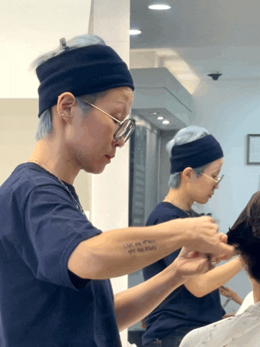 서울 청담동 20년 경력의 정아 수석실장님이 직접 헤어시술해주는 대구 수성구 범어동 아베다 위브헤어 서울 청담동 20년 경력의 정아 수석실장님이 직접 헤어시술해주는 대구 수성구 범어동 아베다 위브헤어