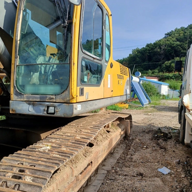 볼보 EC290B 2009년식 2500만원 판매합니다. 볼보 EC290B 2009년식 2500만원 판매합니다.
