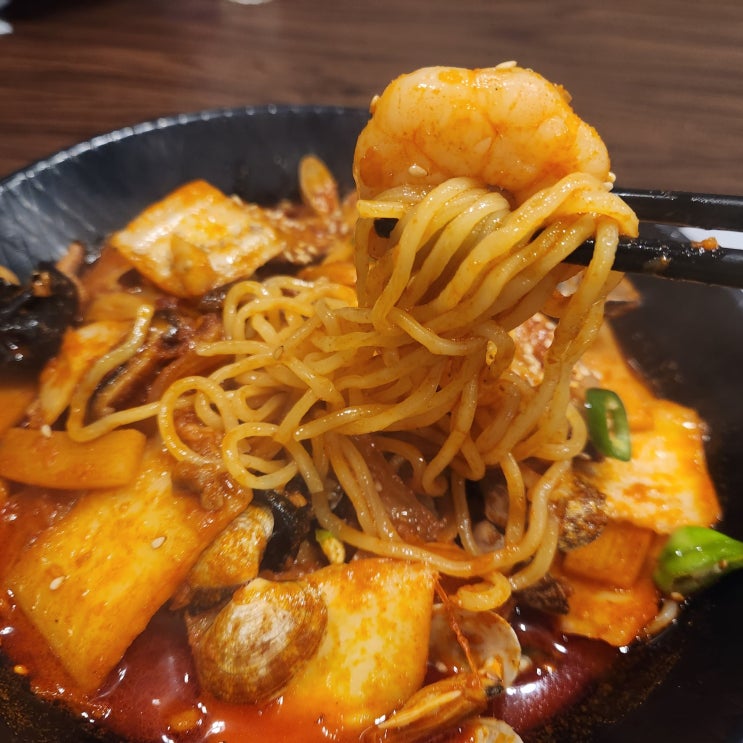  주간짬뽕 일산 정발산역 매운 짬뽕 맛집 내돈내산