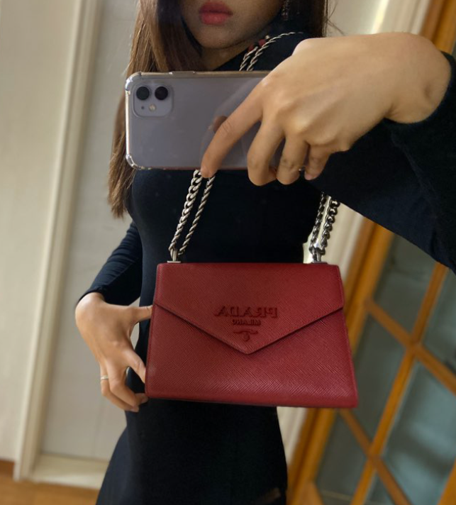  프라다 모노크롬 사피아노 가죽 숄더백 심플한 러블리 데일리백