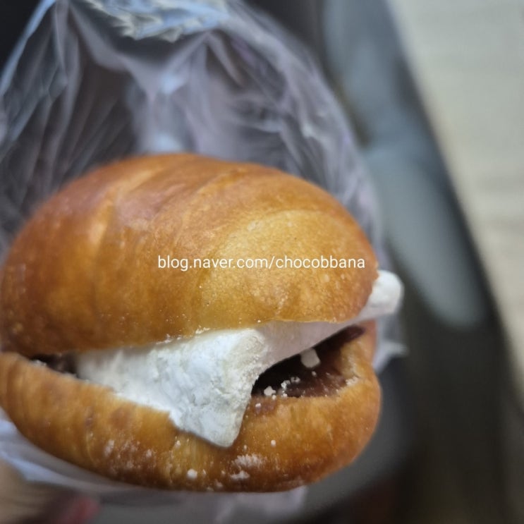  이성당 군산 빵집 단팥빵 소금빵