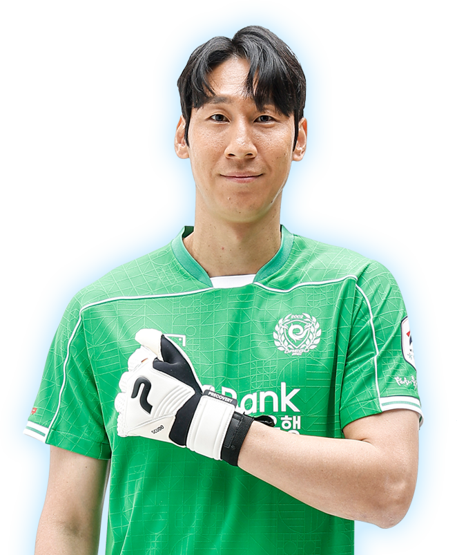 <b>대구</b>FC 골키퍼와 <b>수비수</b> 주전 멤버를 포함하여