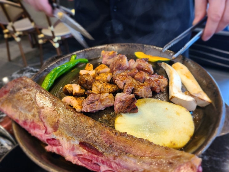  숭실대 고기집 짚불향 가득한 숭실대입구역 맛집 화탄 숯불 우대갈비