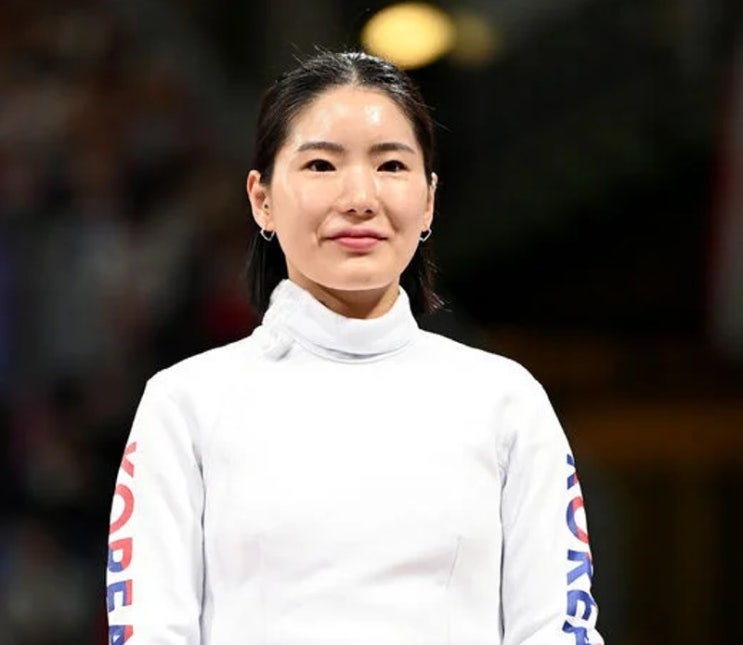 [파리올림픽] 여자 <b>펜싱 에페 송세라</b> 16강행, 강영미·이혜인 탈락