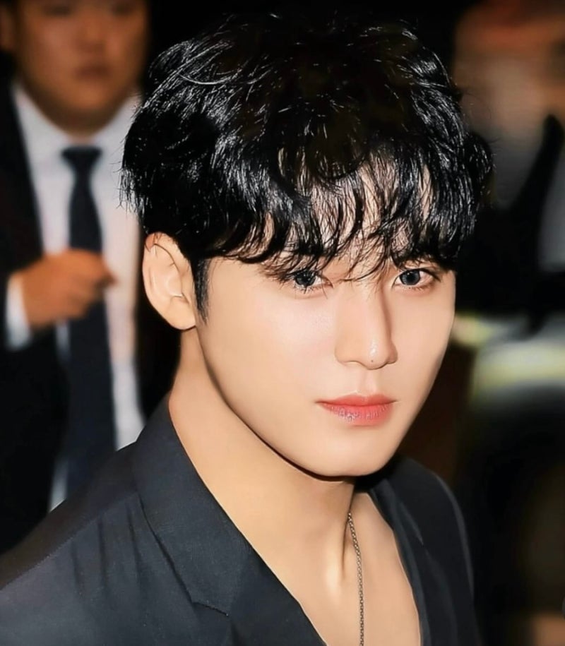 SEVENTEEN's Mingyu Attends BLACKPINK Concert, Rekindling Jennie Dating Rumors