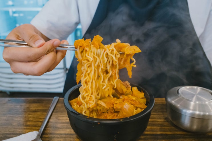  성산동 점심 맛집 찌개의정석 남자들의 소울푸드