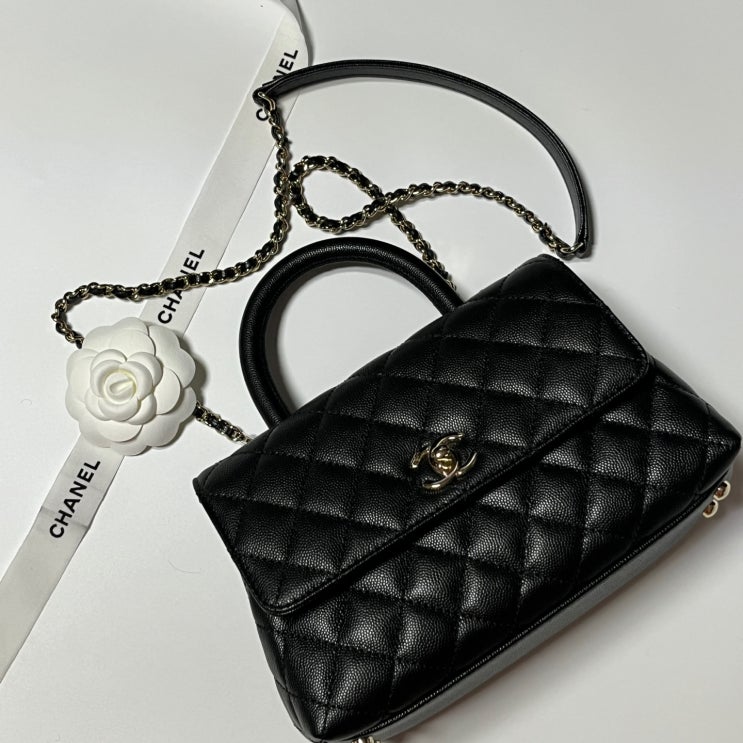  바로배송) 24A 샤넬 코코핸들 스몰 플랩백 A92990 B05061 94305
