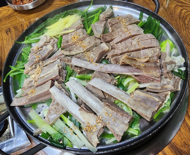 강일흑염소 - 말복기념 강동구 흑염소 맛집! 냄새 하나도 안 나고 잘하네?