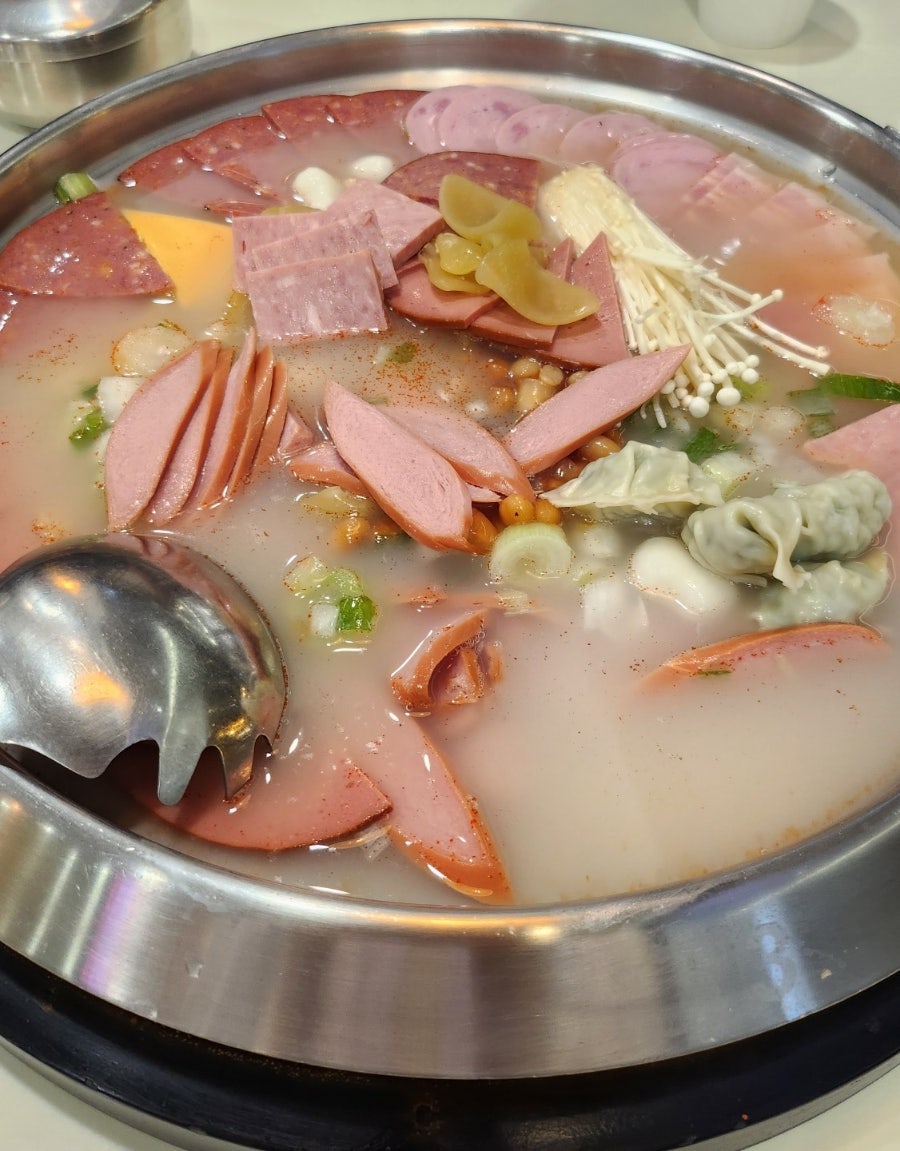 놀부부대찌개 ak기흥점 사진 3