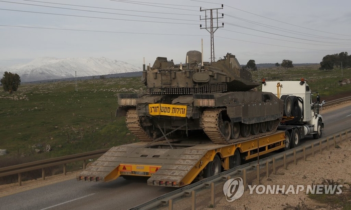 폭격 어린이 등 12명 사망…<b>이스라엘</b> <b>헤즈볼라</b> <b>전면전</b> 우려