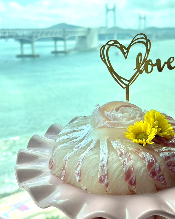  부산 광안리 횟집 오션뷰 ‘하늘횟집’ 민락동 수변공원 광안리해수욕장 특선한상 회케이크 맛집