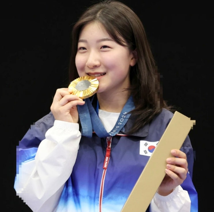 <b>사격</b> <b>반효진</b> 공기소총 10m 금메달 <b>올림픽</b> 신기록 16세 소녀