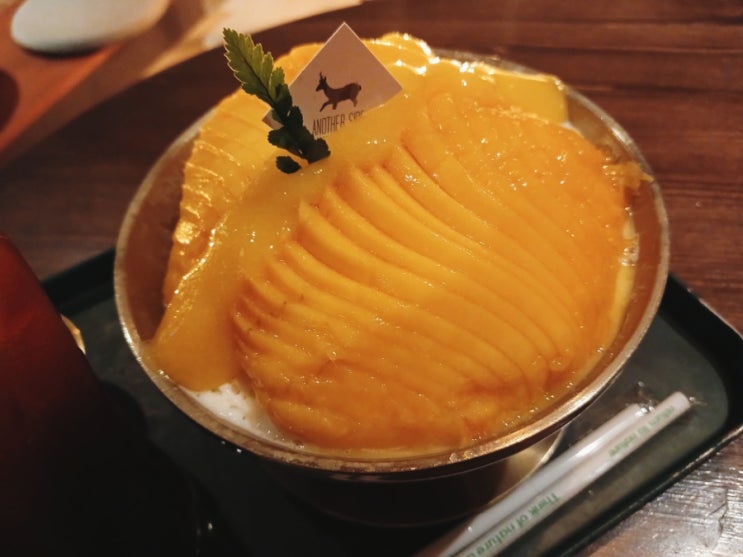  발산역대형카페 발산망고빙수맛집 어나더사이드