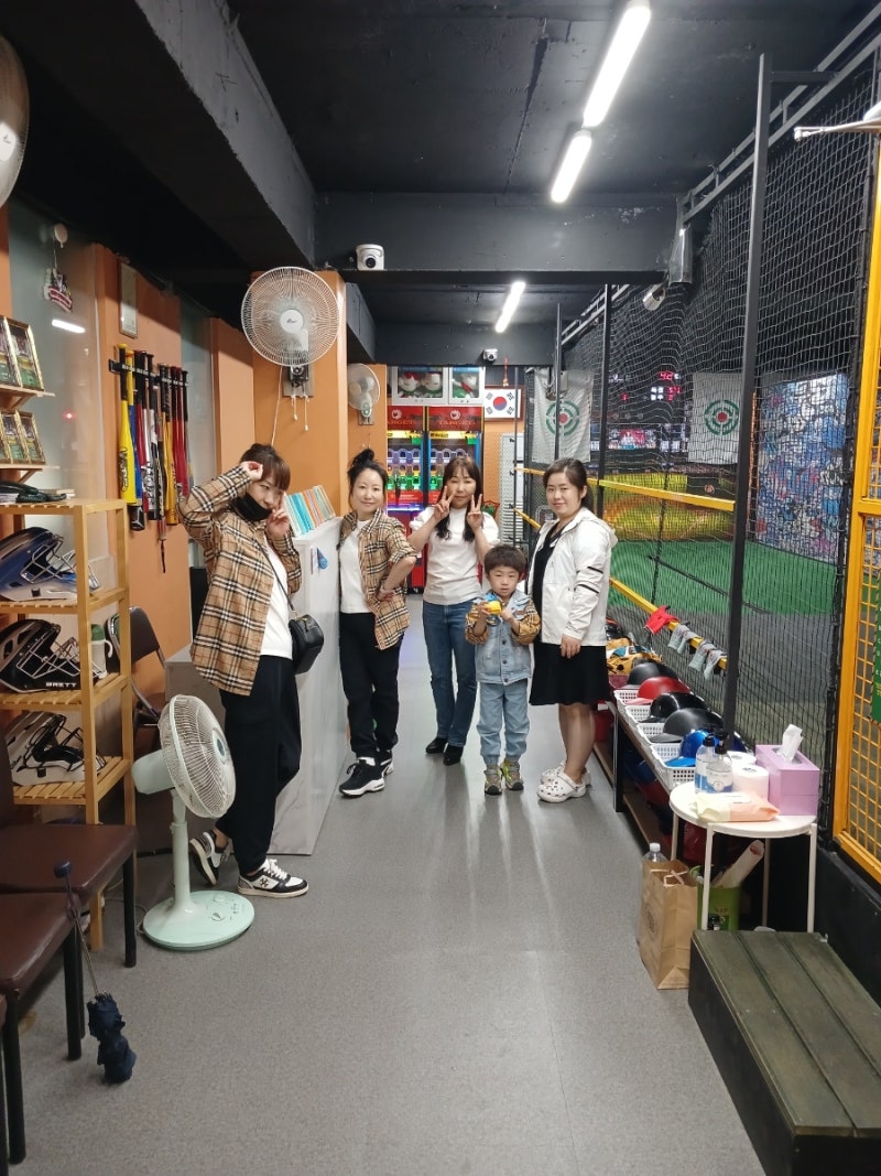 서울 코인야구장 가볼만한 곳!실내 놀거리/영등포 먹자골목 영등포야구배팅장!가족들이랑 친구들과 재밌게 놀기 좋아요![영등포야구배팅장] :  네이버 블로그