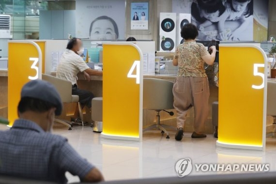 “국민연금만 믿다가 노후 파탄난다”…아파트 판 돈 연금계좌 넣으면 파격혜택 준다는데 “국민연금만 믿다가 노후 파탄난다”…아파트 판 돈 연금계좌 넣으면 파격혜택 준다는데