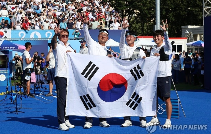 남자 <b>양궁 대표팀</b>, 프랑스 제압하고 3연패 달성…이우진... 
