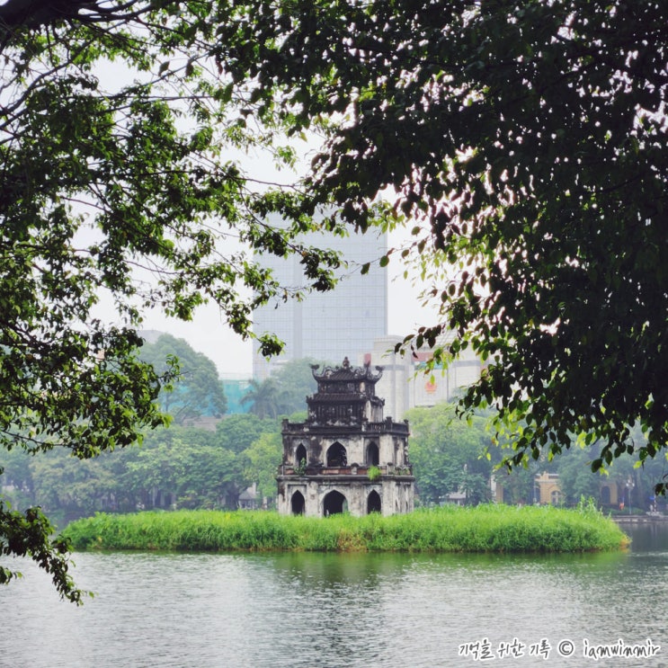 하노이 호안끼엠 호수 산책 (Hồ Gươm, Hoàn Kiếm, Hoan Kiem Lake) 하노이 호안끼엠 호수 산책 (Hồ Gươm, Hoàn Kiếm, Hoan Kiem Lake)