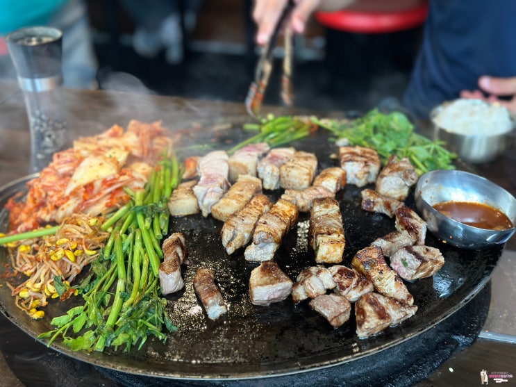  강남 맛집 강남역 생삼겹살 '동두천솥뚜껑삼겹살 강남역점'에서 배부르게 삼겹살 먹고 왔어요!