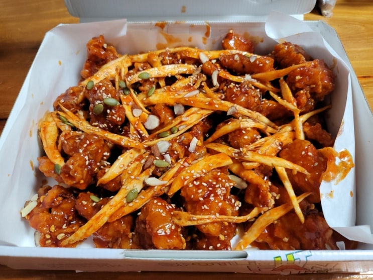  속초여행시 꼭 먹어봐야 할 추천맛집여행(3), 속초맛집 속초중앙시장 닭강정 서민갑부시장닭집