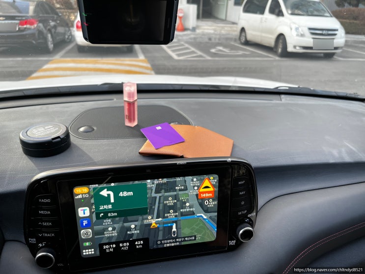 애플 <b>카플레이</b> 티맵 <b>모니터</b>로 네비부터 OTT까지